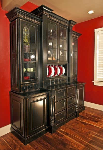 Hutch Installation in Bend